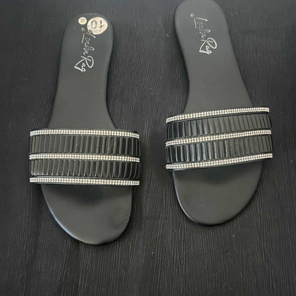 Sleek Black Sandals for Effortless Style